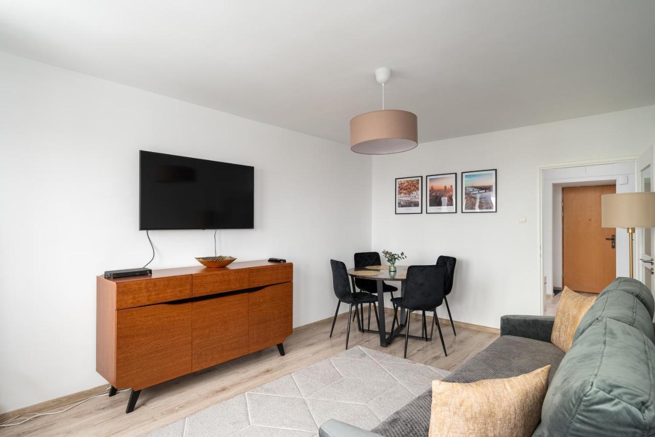 9Th Floor City View Apartment Варшава Экстерьер фото