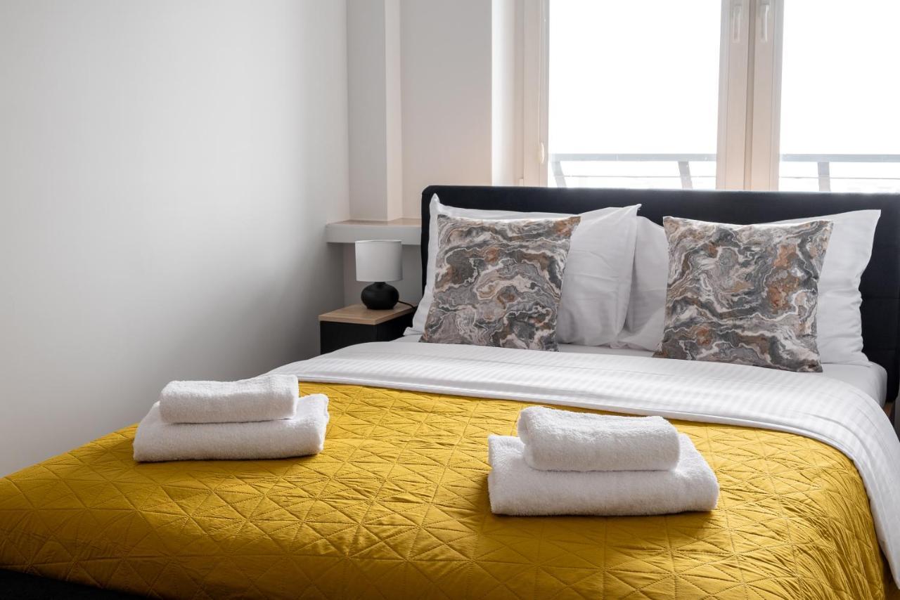 9Th Floor City View Apartment Варшава Экстерьер фото